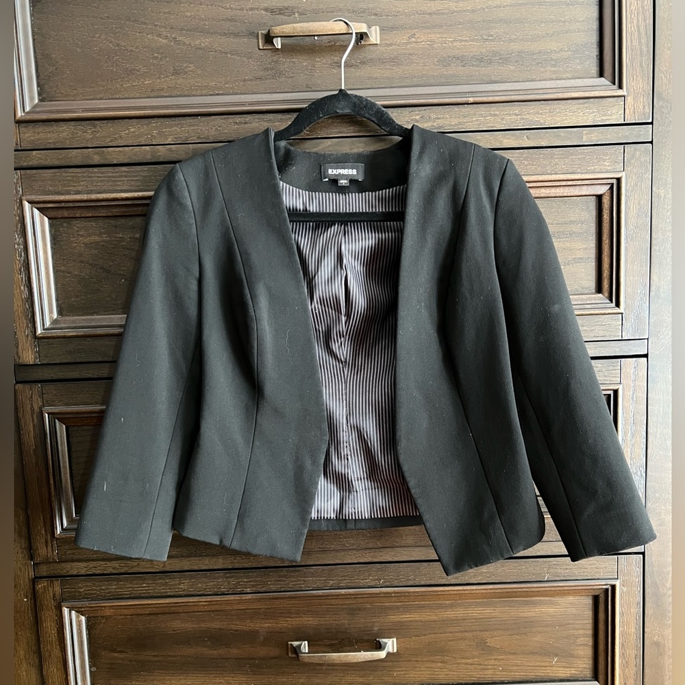 Express cropped fitted blazer